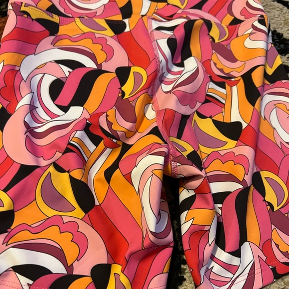 Size Large Beach Riot Athletic Shorts - Picture 2 of 7